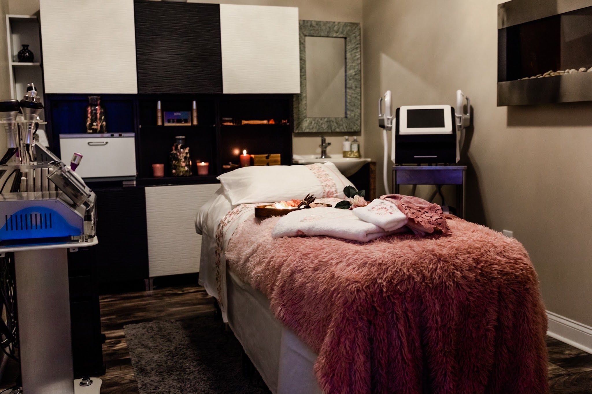Mouna's Beauty Spa — permanent makeup work