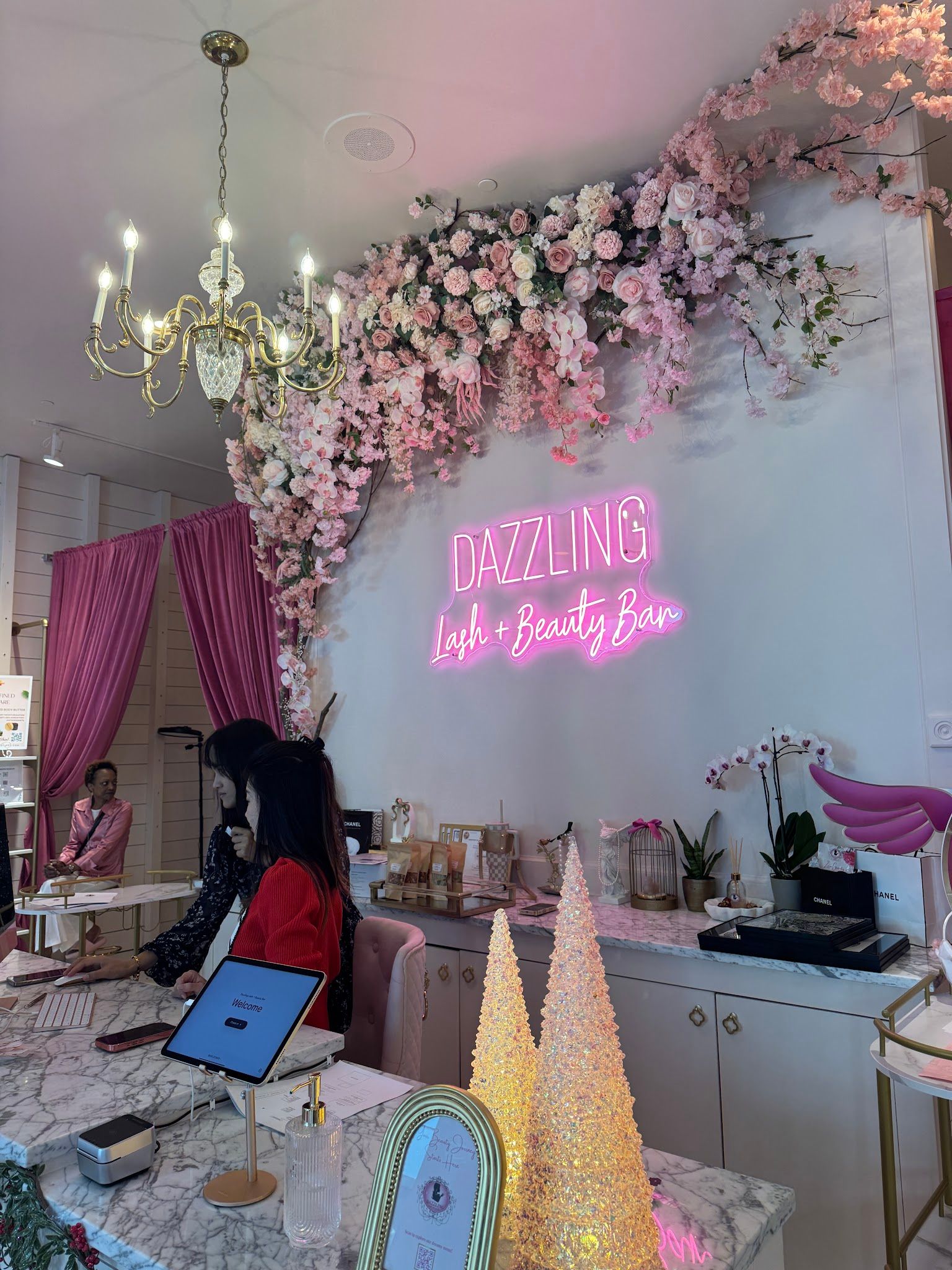 Dazzling Lash Beauty Bar — permanent makeup work