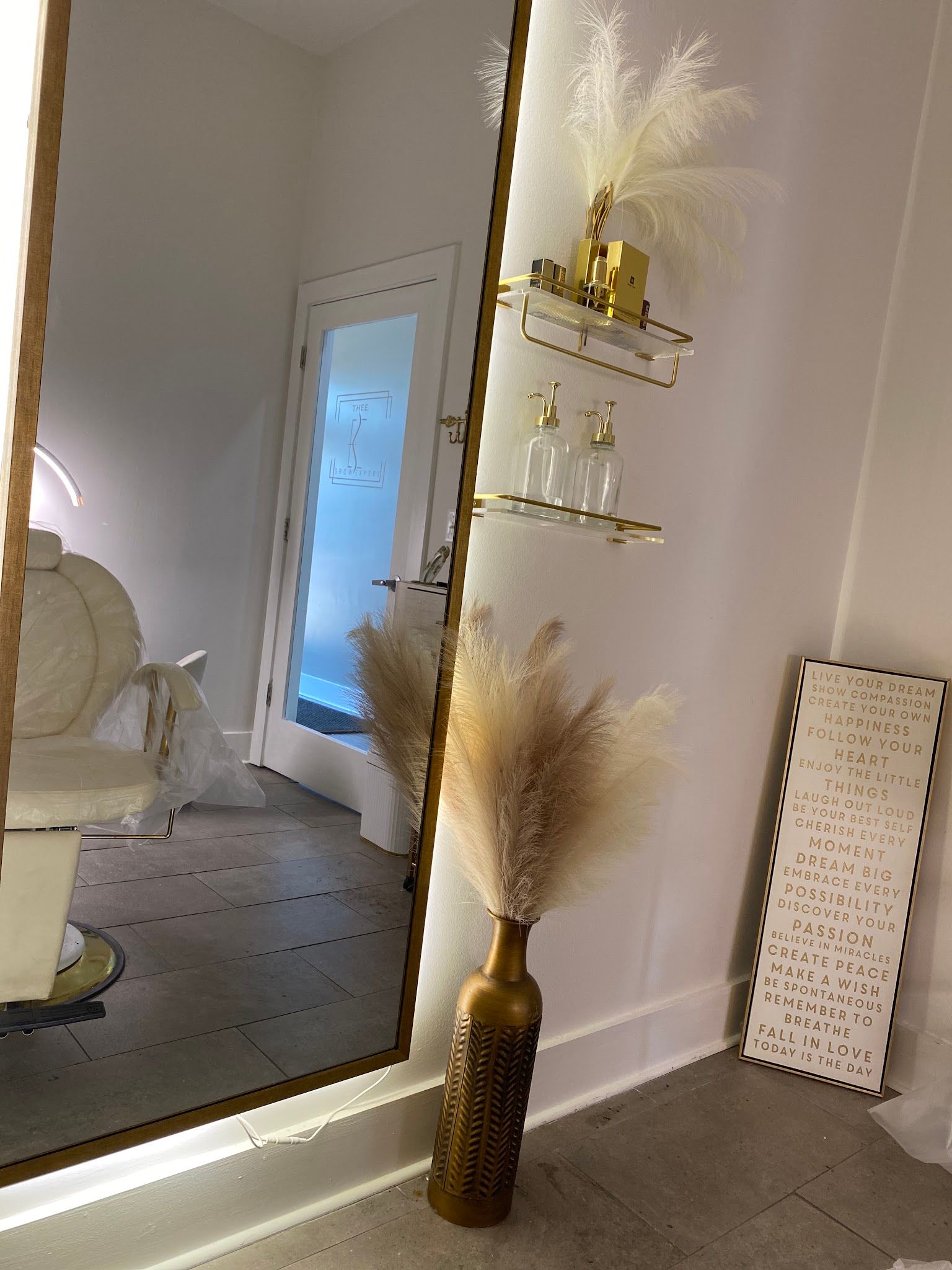 Thee Brow Expert — permanent makeup work